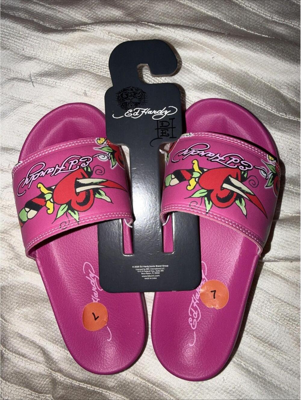 Ed Hardy Women's Hot Pink Heart Tattoo Slides Flip Flops NWT Size 7 Woman’s